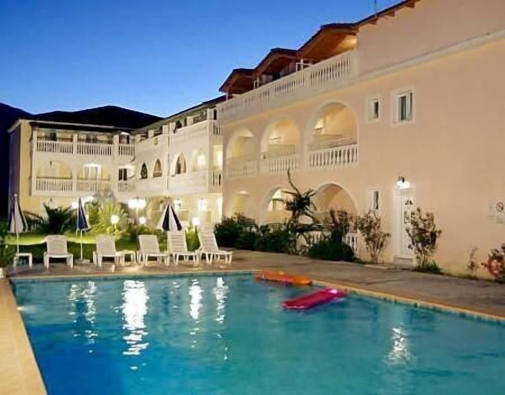 Hotel Plessas Palace