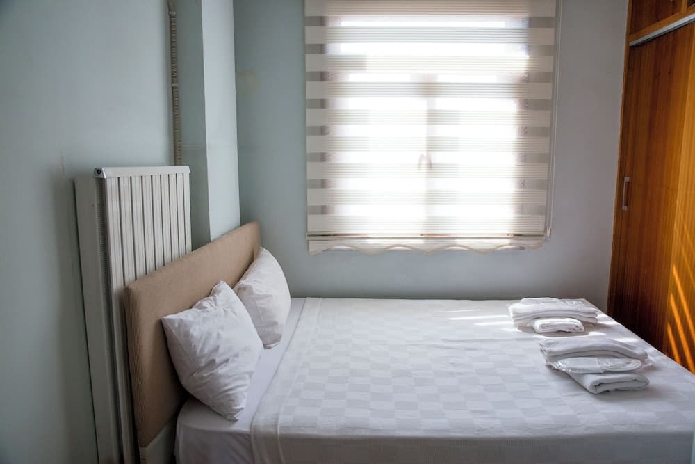 Omar Sultan Suites