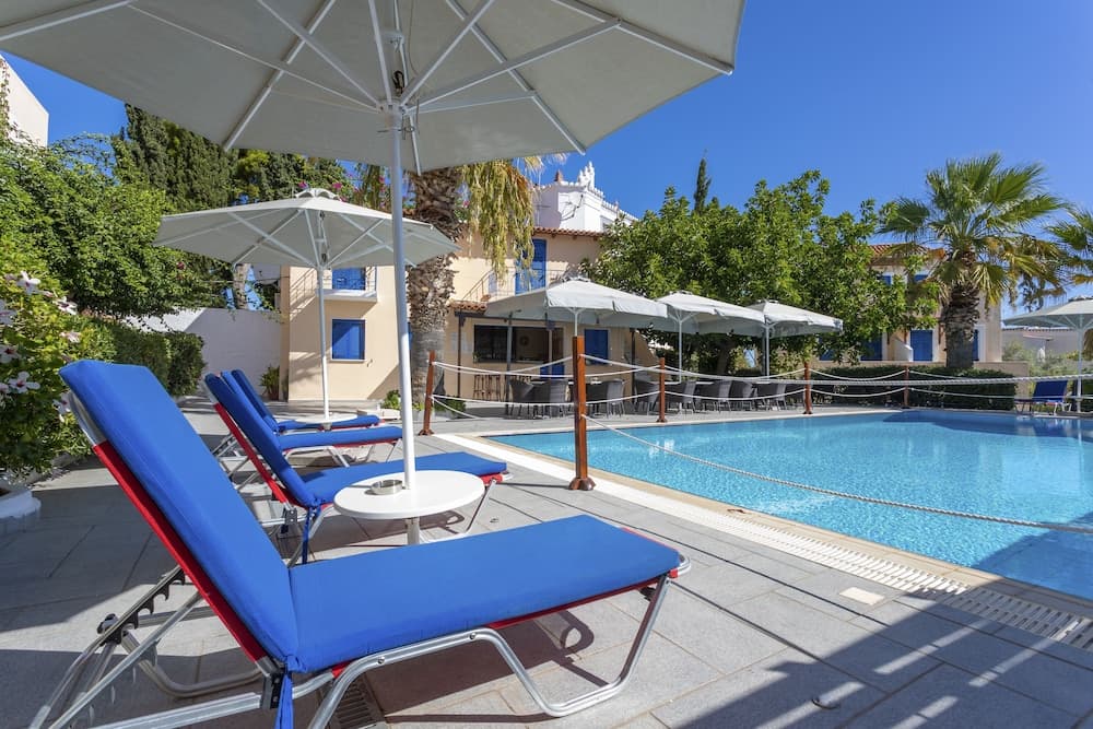 Vanas Apartments