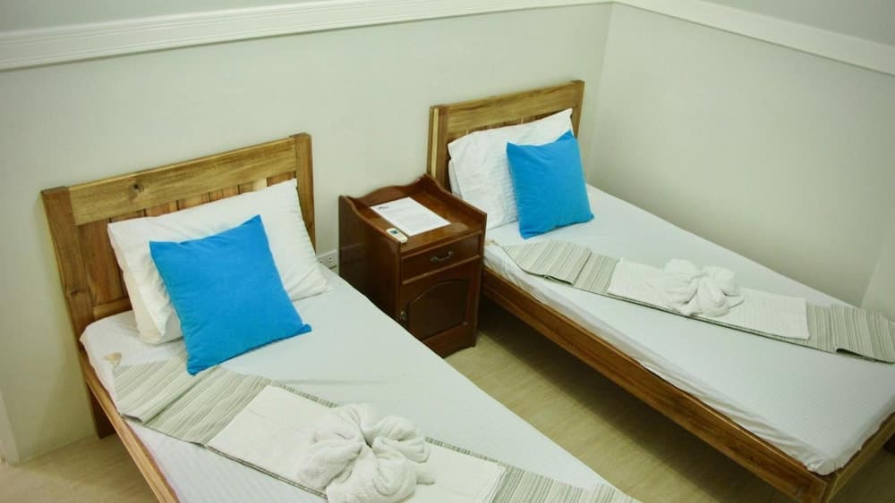 Romblon Fun Divers & Inn