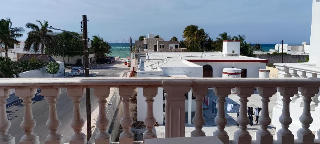 Jacque's Beachside Hostel
