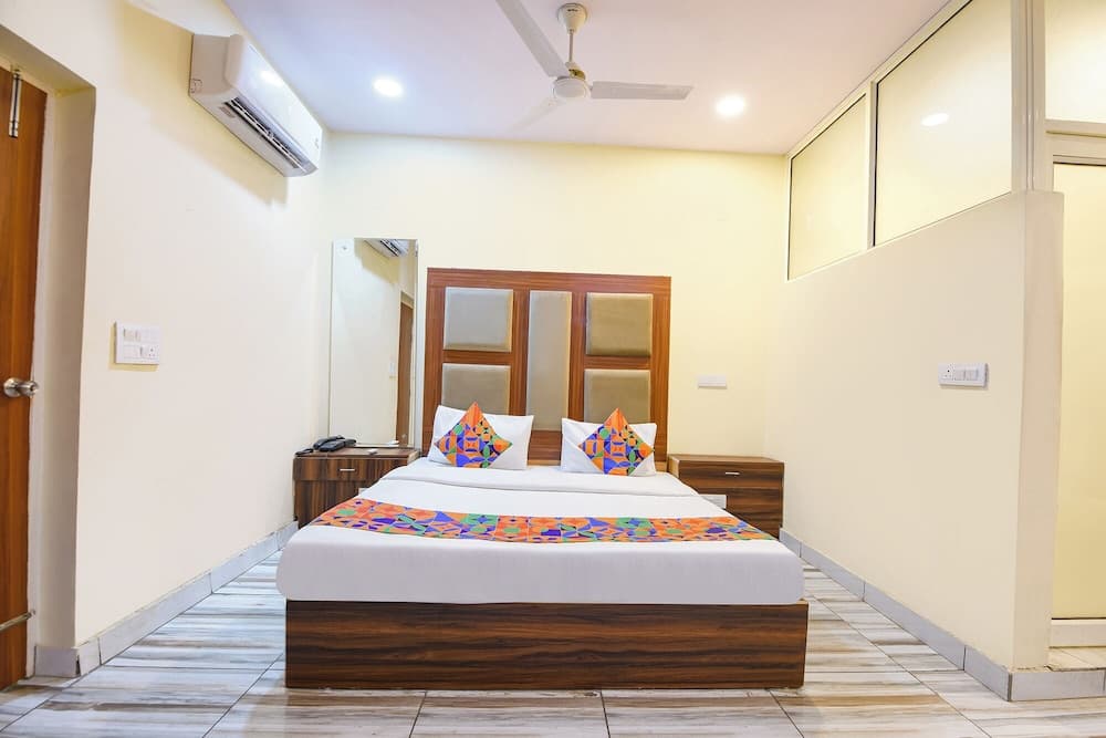 Fabhotel High View