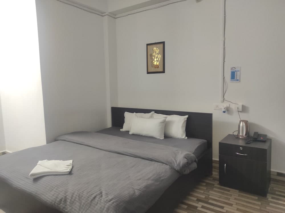 Hotel 7 Eleven