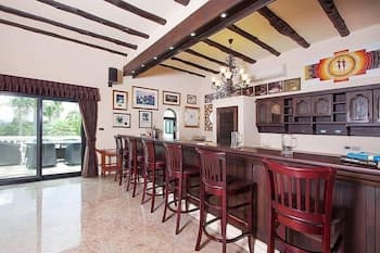 Camelot Villa