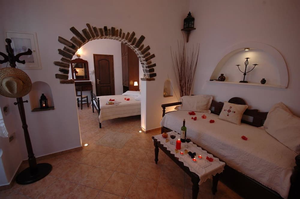 Hotel Anixis