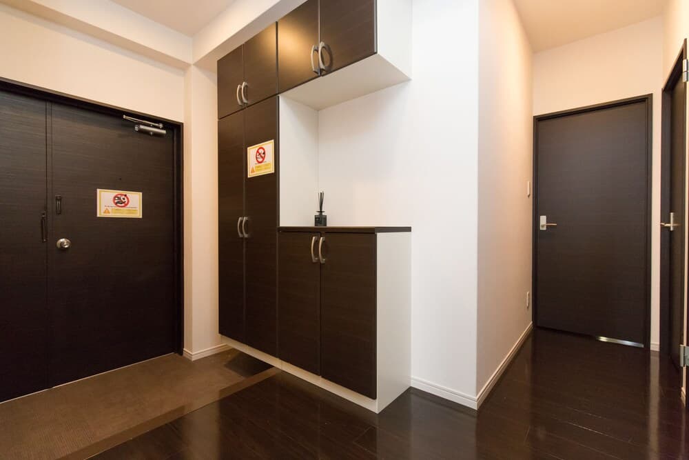 Jostar House 402