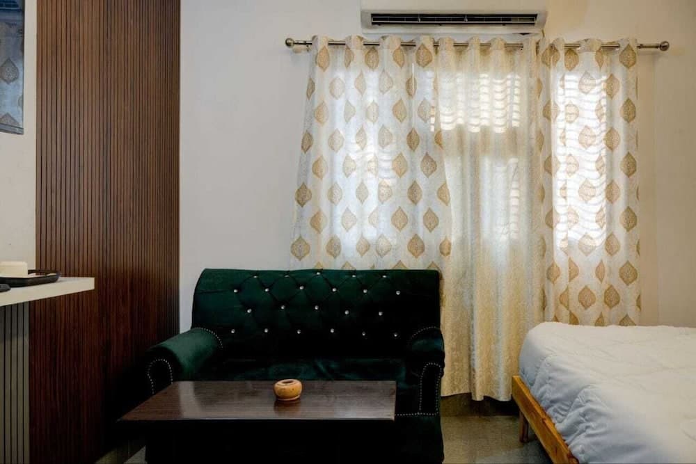 Amara Inn