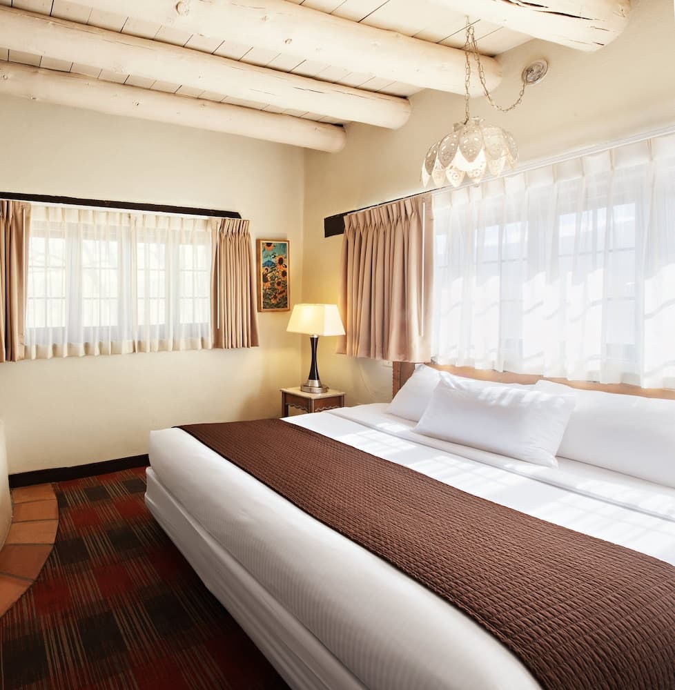 Sagebrush Inn & Suites
