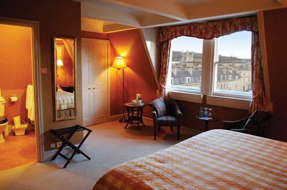 Dukes Hotel