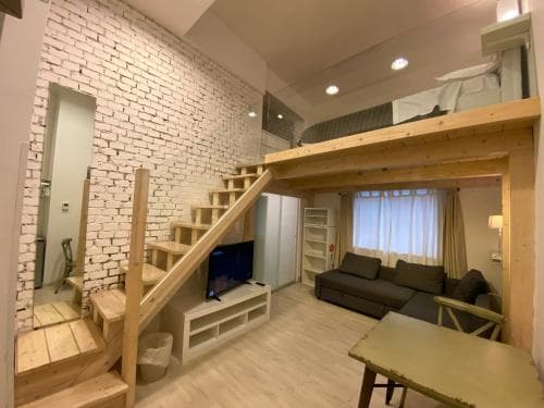 White B&B