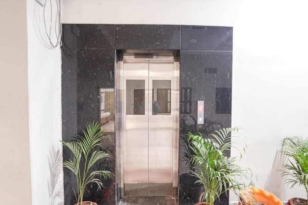 FabHotel Vairagi Inn