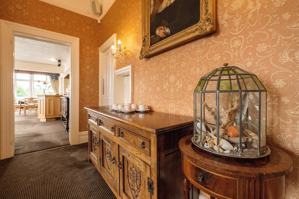 Summerhill Hotel