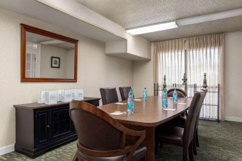 Hotel Barkley