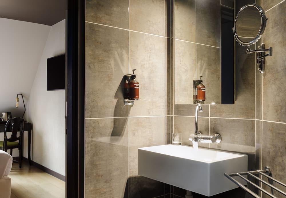 New Hotel Republique