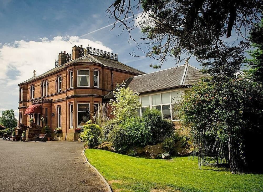 Somerton House Hotel