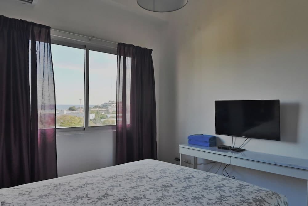 LINCOLN SUITE