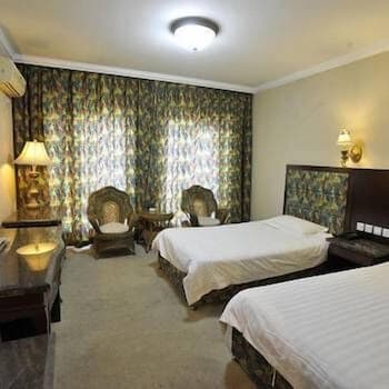 Jinlong Hotel