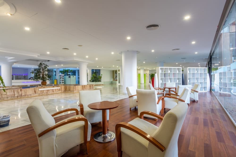 Illot Suites & Spa