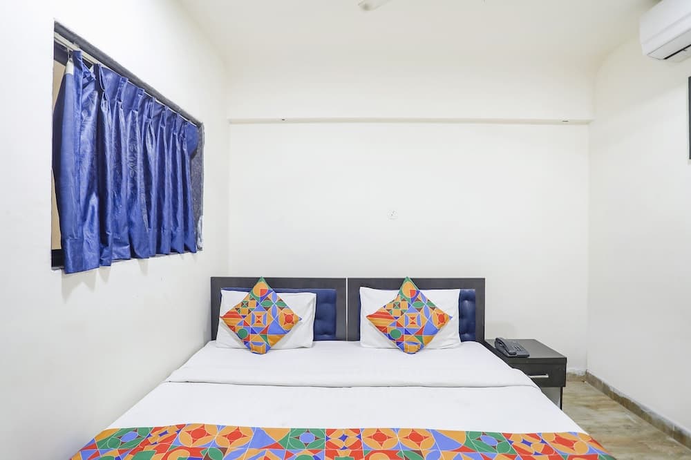 Fabhotel Leo