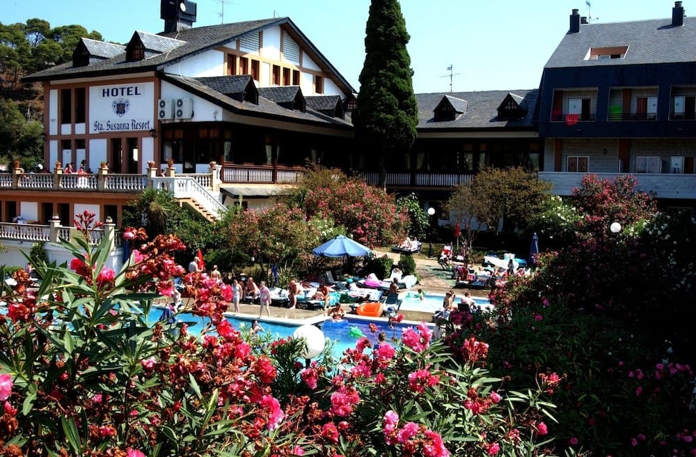 Santa Susanna Resort