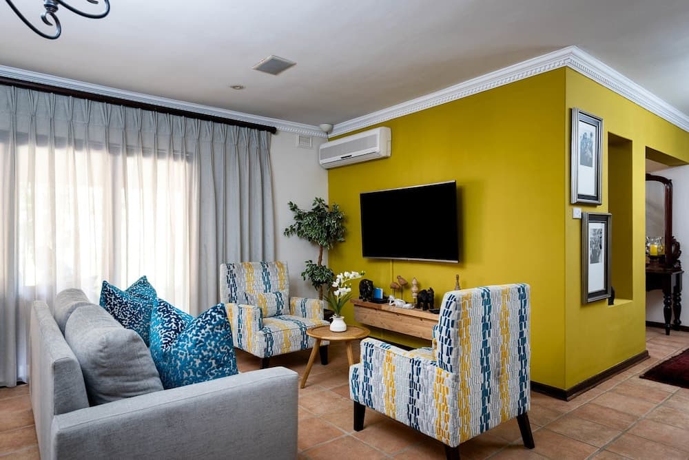 Valley Villa