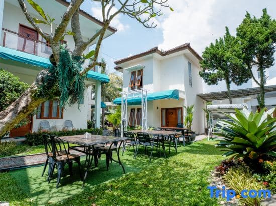 Aleyra Hotel and Villa's Garut