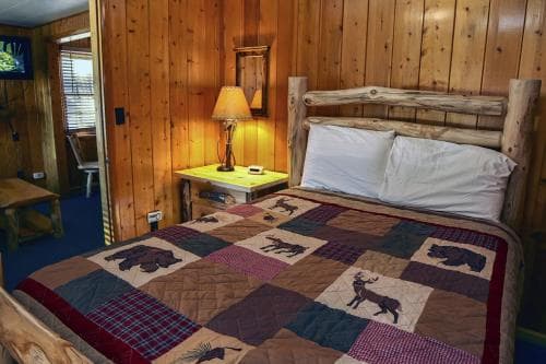 Lazy R Cottages