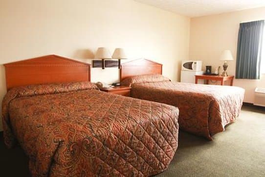 Commodore Perry Inn and Suites