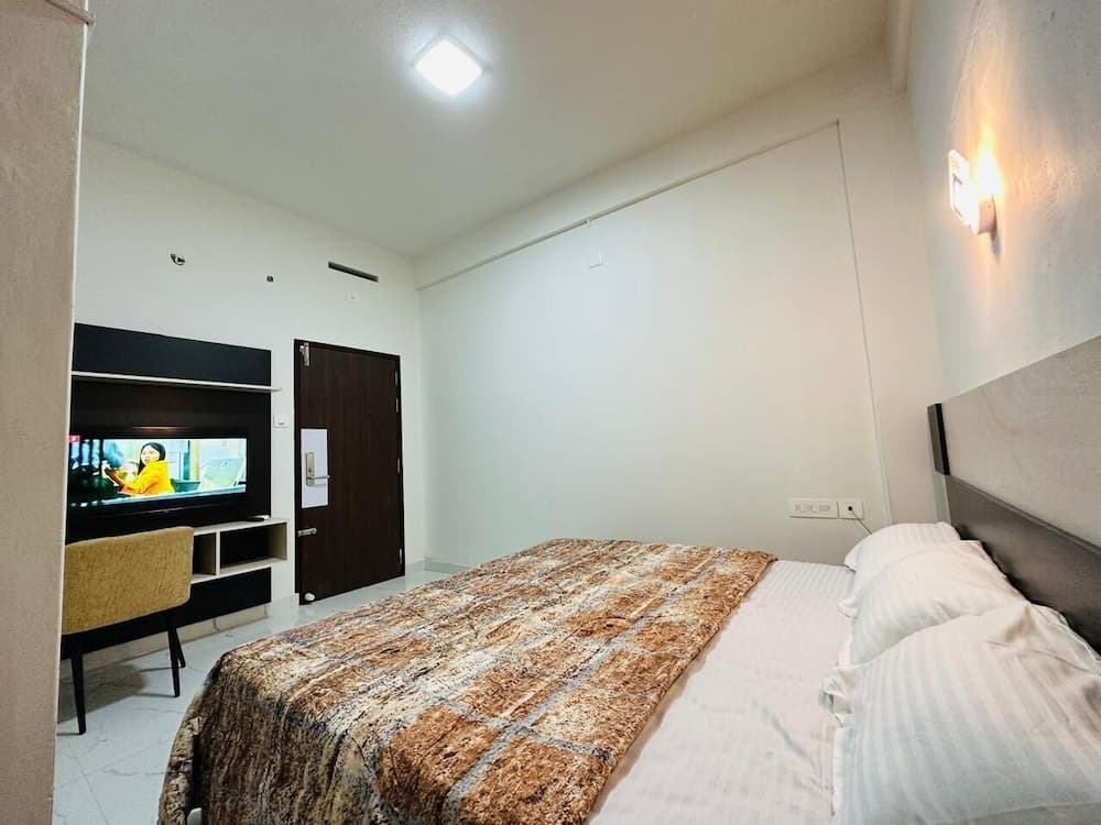 COCOBAY INN