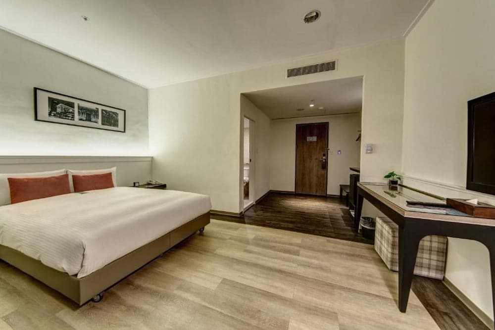 53 Hotel