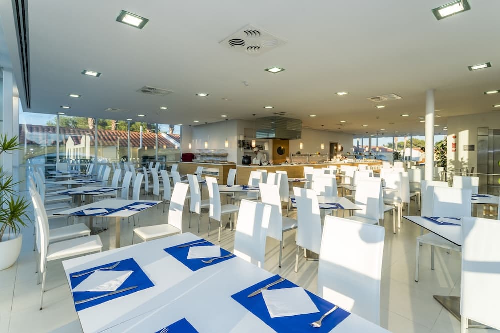 Apartaments Cales de Ponent