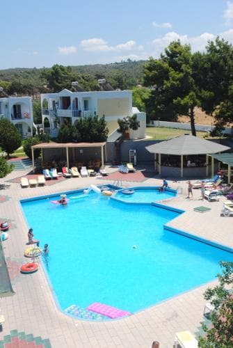 Summer Dream Hotel