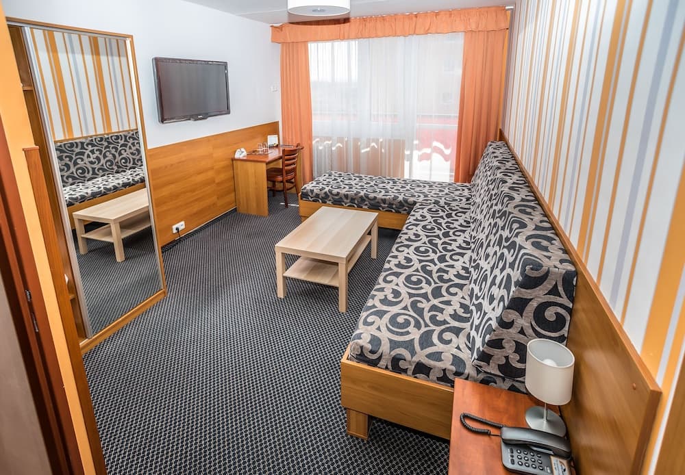Bridge Hotel