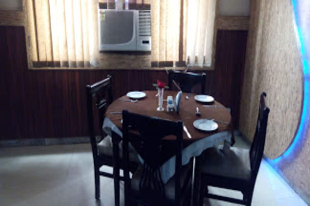 Nouva by Dcrest Hotel