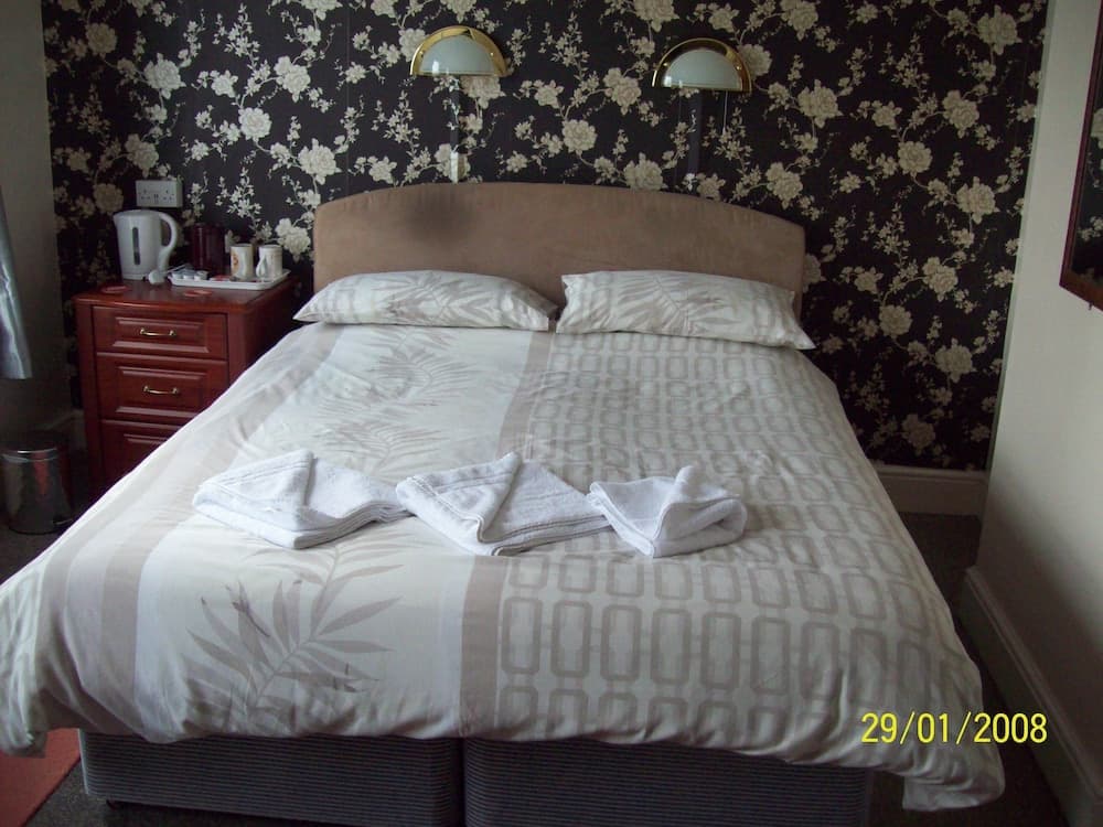 The Crown Hotel