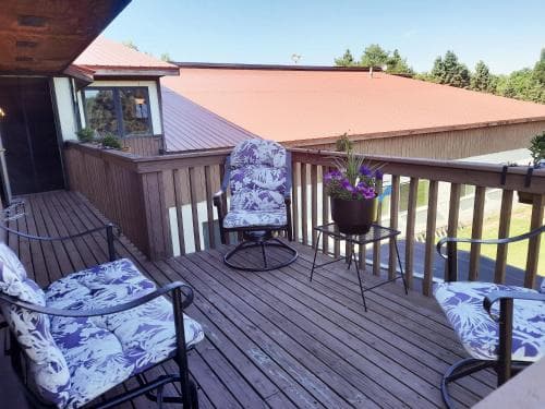 Black River Lodge