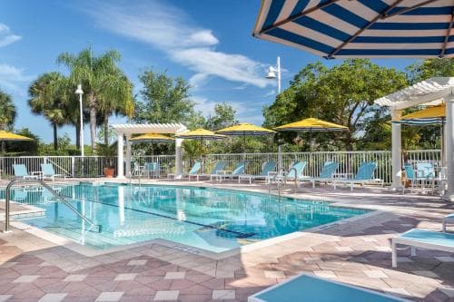 DoubleTree Suites by Hilton Naples