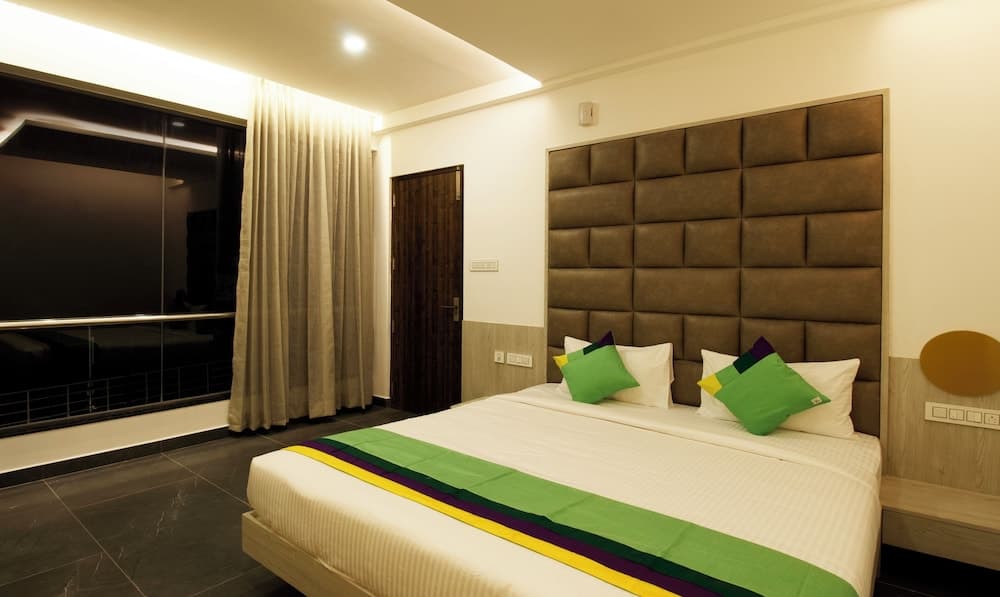 Itsy Hotels Silver Keys