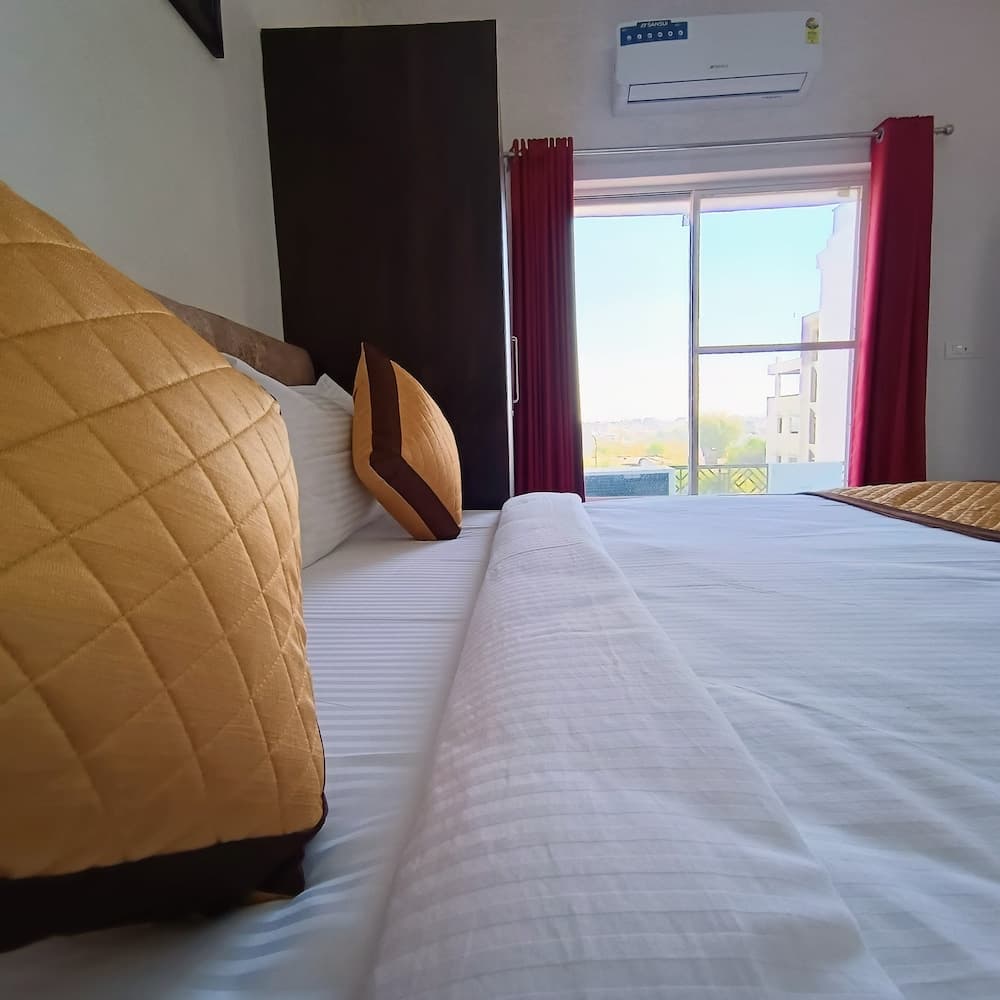 Hotel Arul's