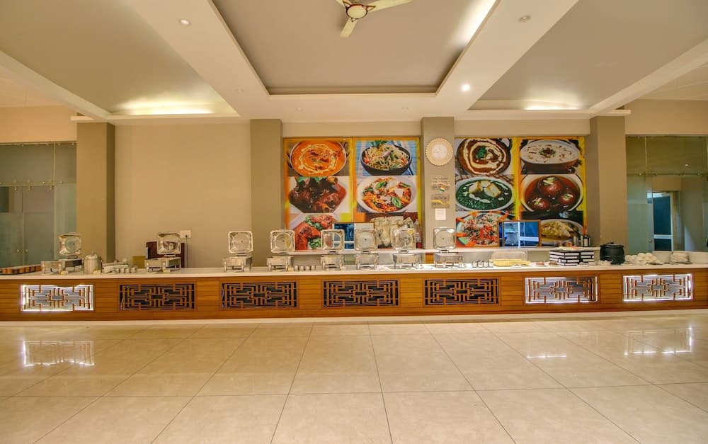 Maulik Mansion Resort