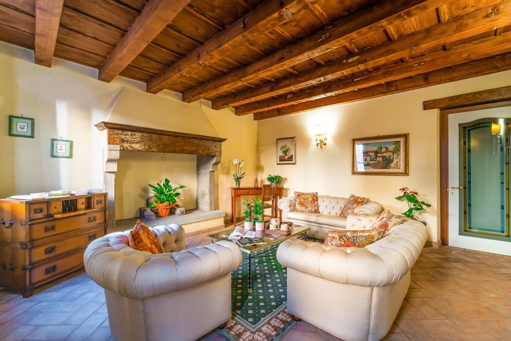 Albergo Falterona