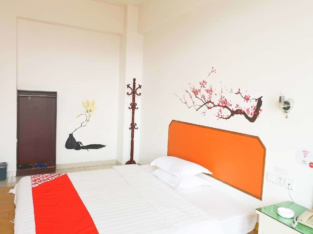 Longfeng Hotel