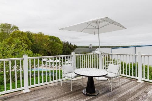 East Hampton Point