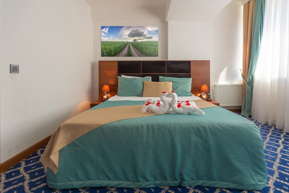 Hotel 28