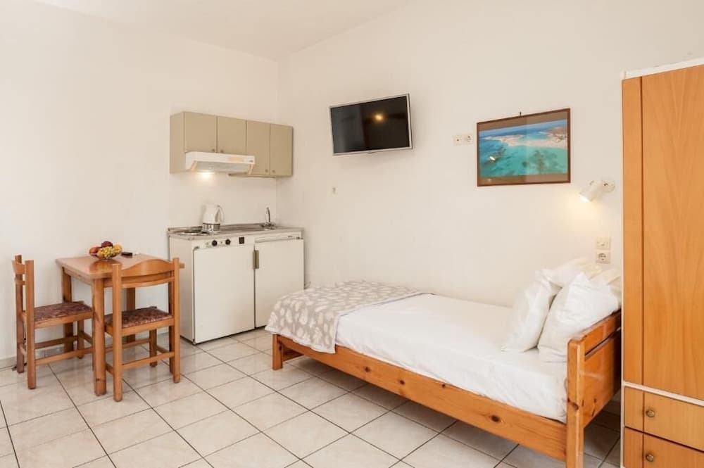 Niriis Hotel
