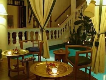 Riad Moucharabieh
