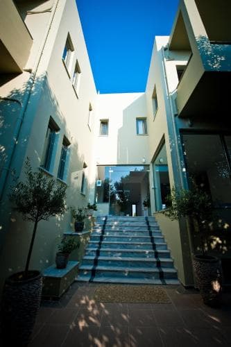 Rania Beach Hotel