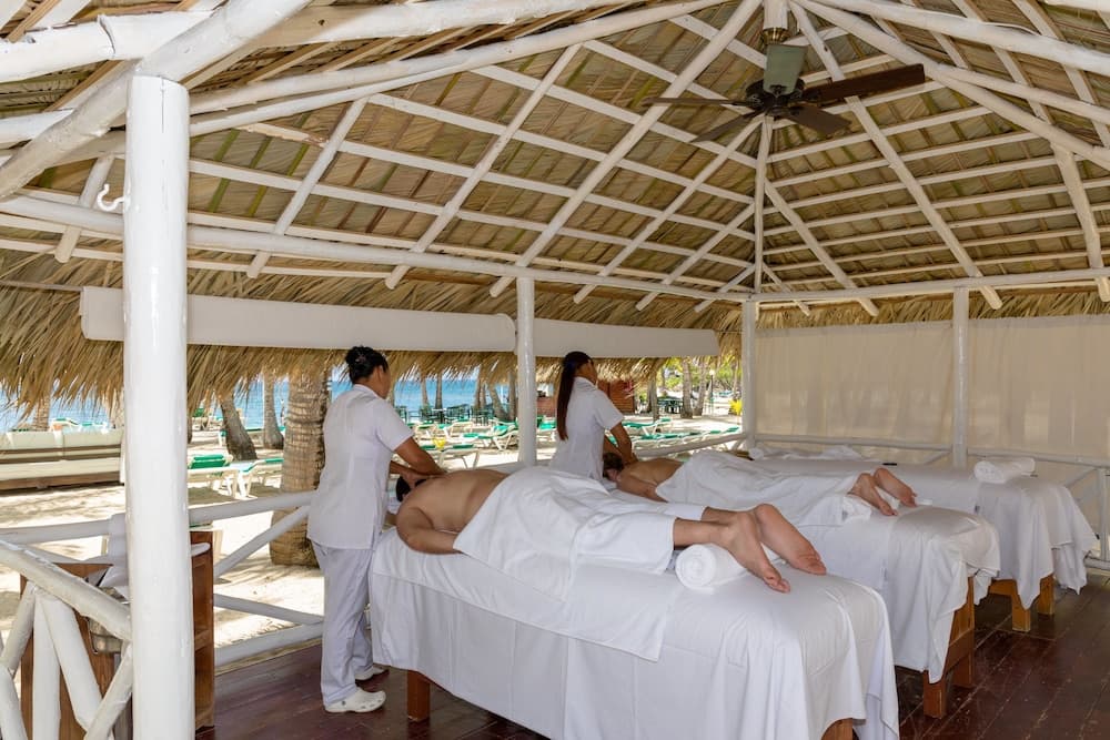 Playabachata Resort