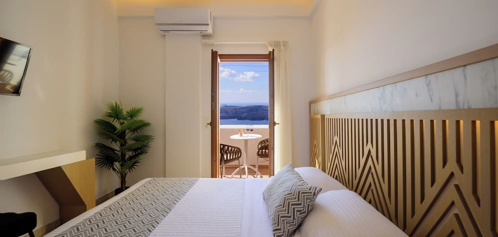 Astir Thira