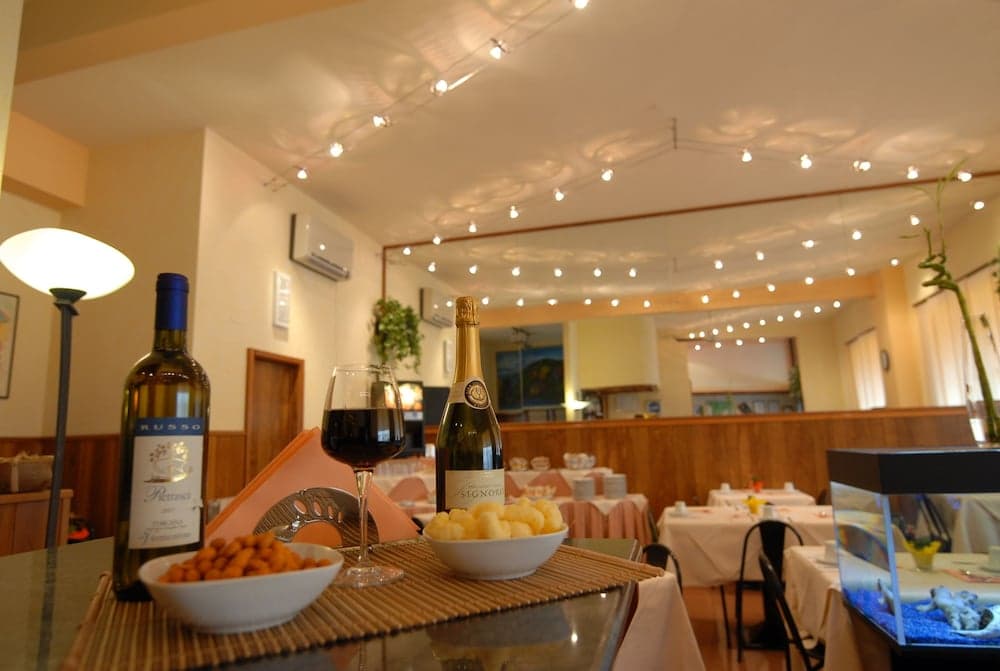 Hotel Est